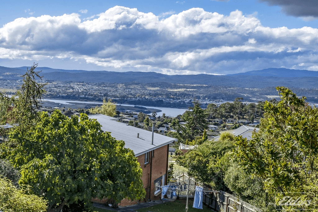 70 New World Avenue, TREVALLYN, TAS 7250