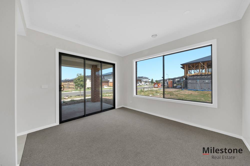 78 Carora Circuit, CLYDE NORTH, VIC 3978