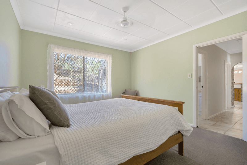 49 Canns Road, Bedfordale, WA 6112