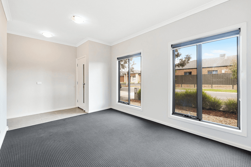 1 Celtic Drive, CRANBOURNE EAST, VIC 3977