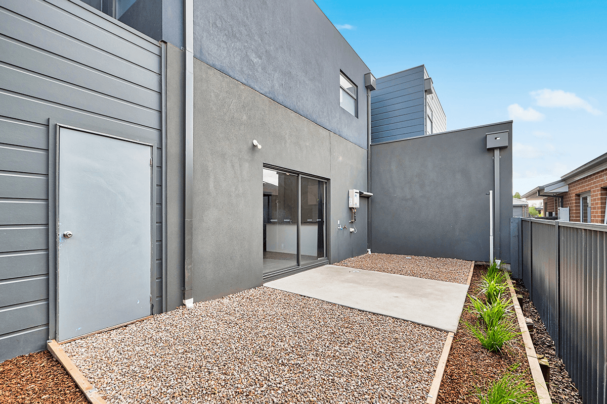 1 Celtic Drive, CRANBOURNE EAST, VIC 3977