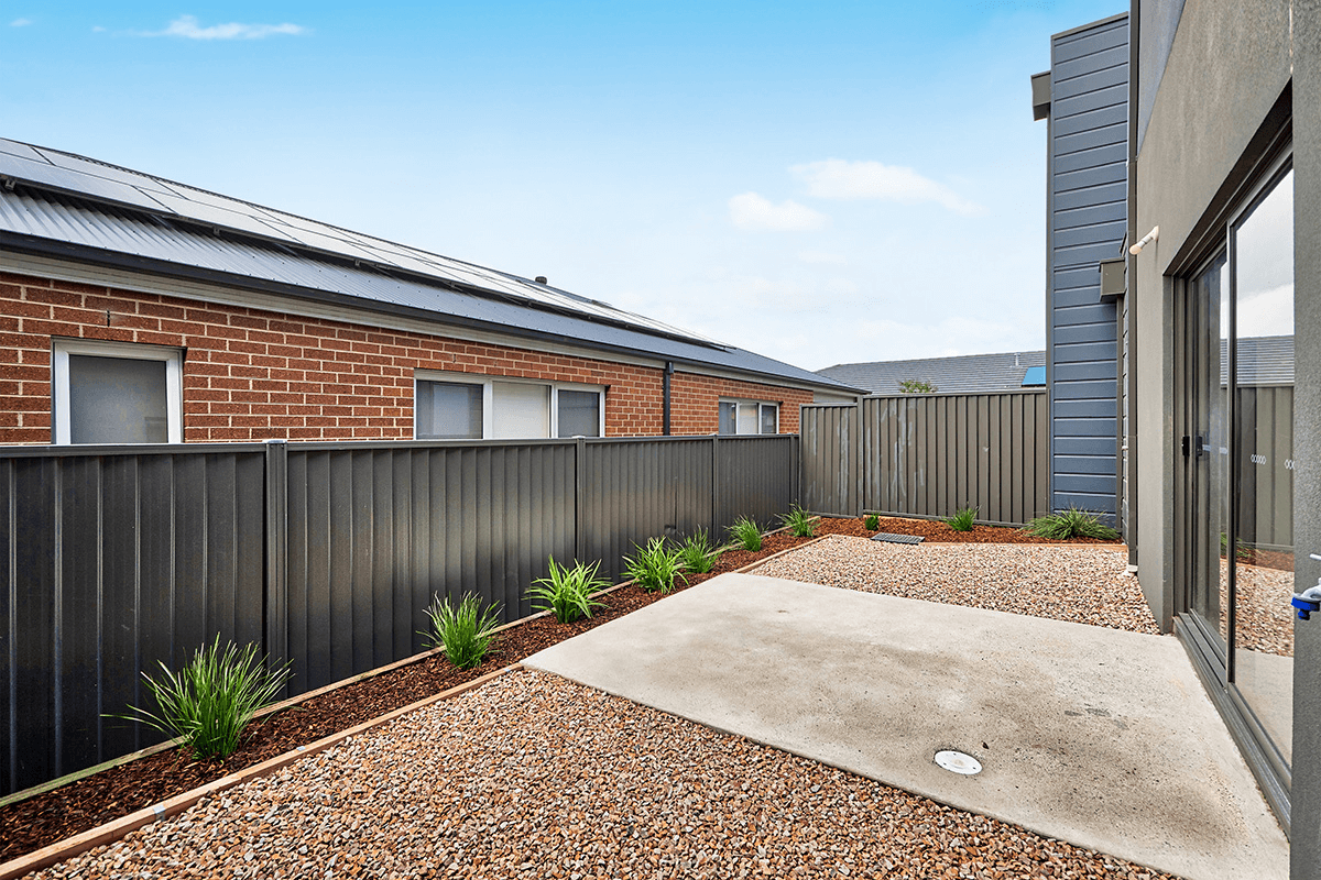 1 Celtic Drive, CRANBOURNE EAST, VIC 3977