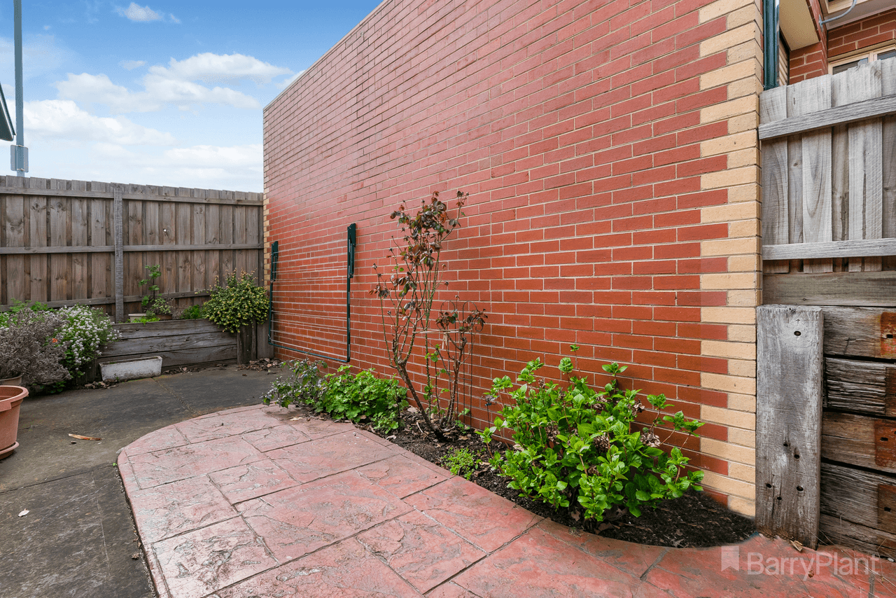 2/49 Brook Street, SUNBURY, VIC 3429