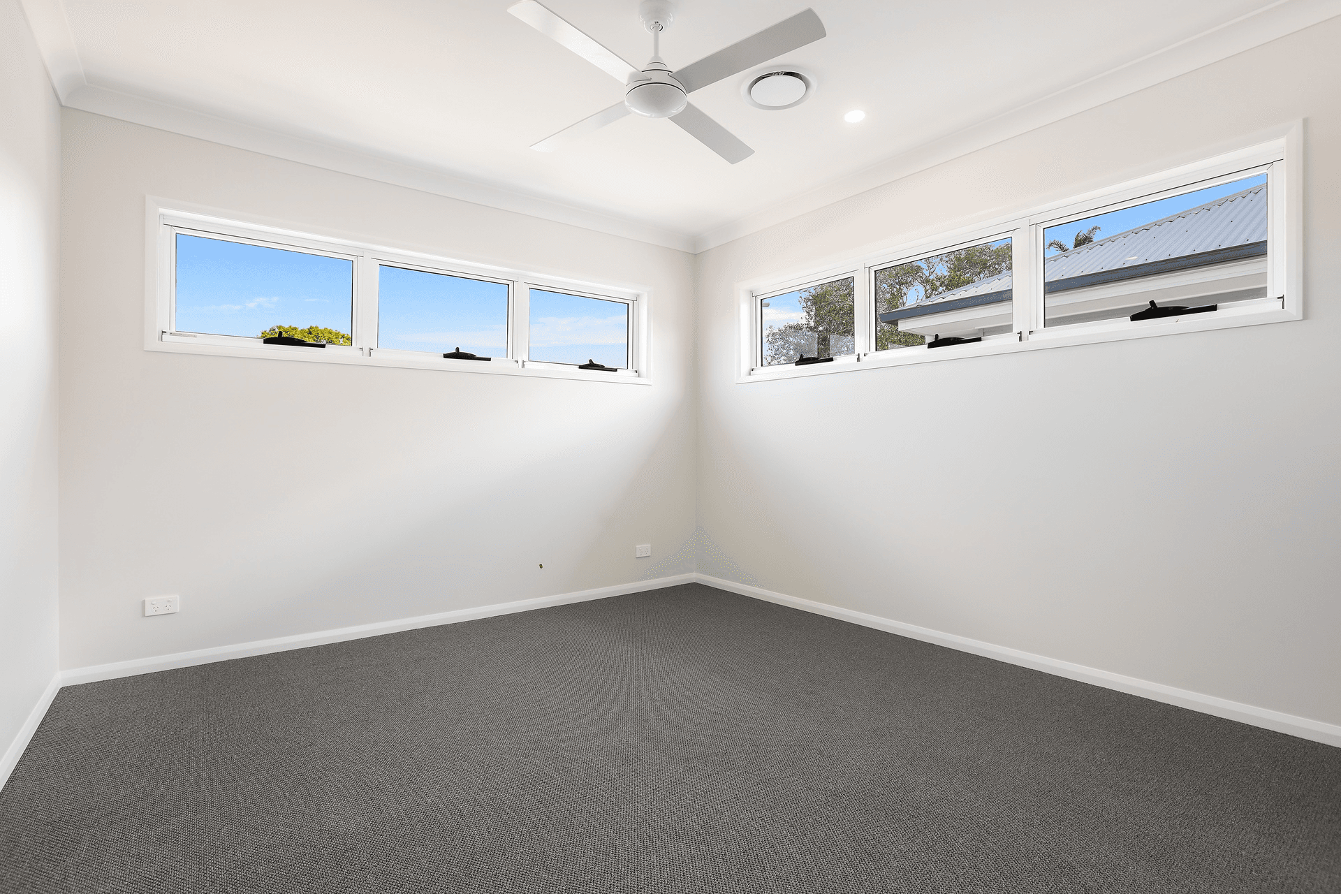 2b Tecoma Street, SOUTHPORT, QLD 4215