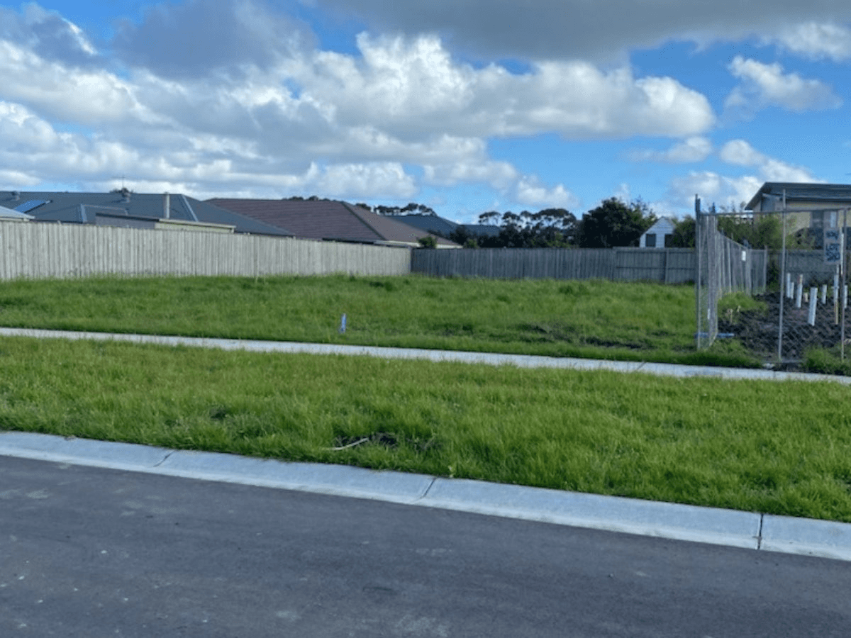 25 Headland Way, INVERLOCH, VIC 3996