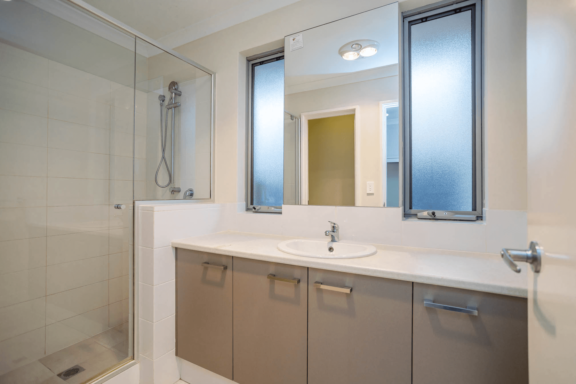 37 St Catharines Promenade, CHAMPION LAKES, WA 6111
