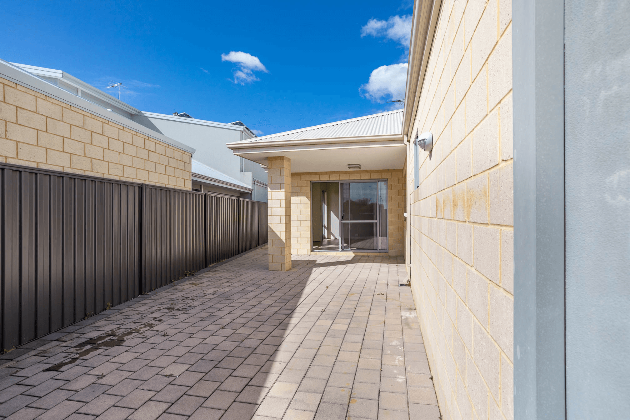 37 St Catharines Promenade, CHAMPION LAKES, WA 6111