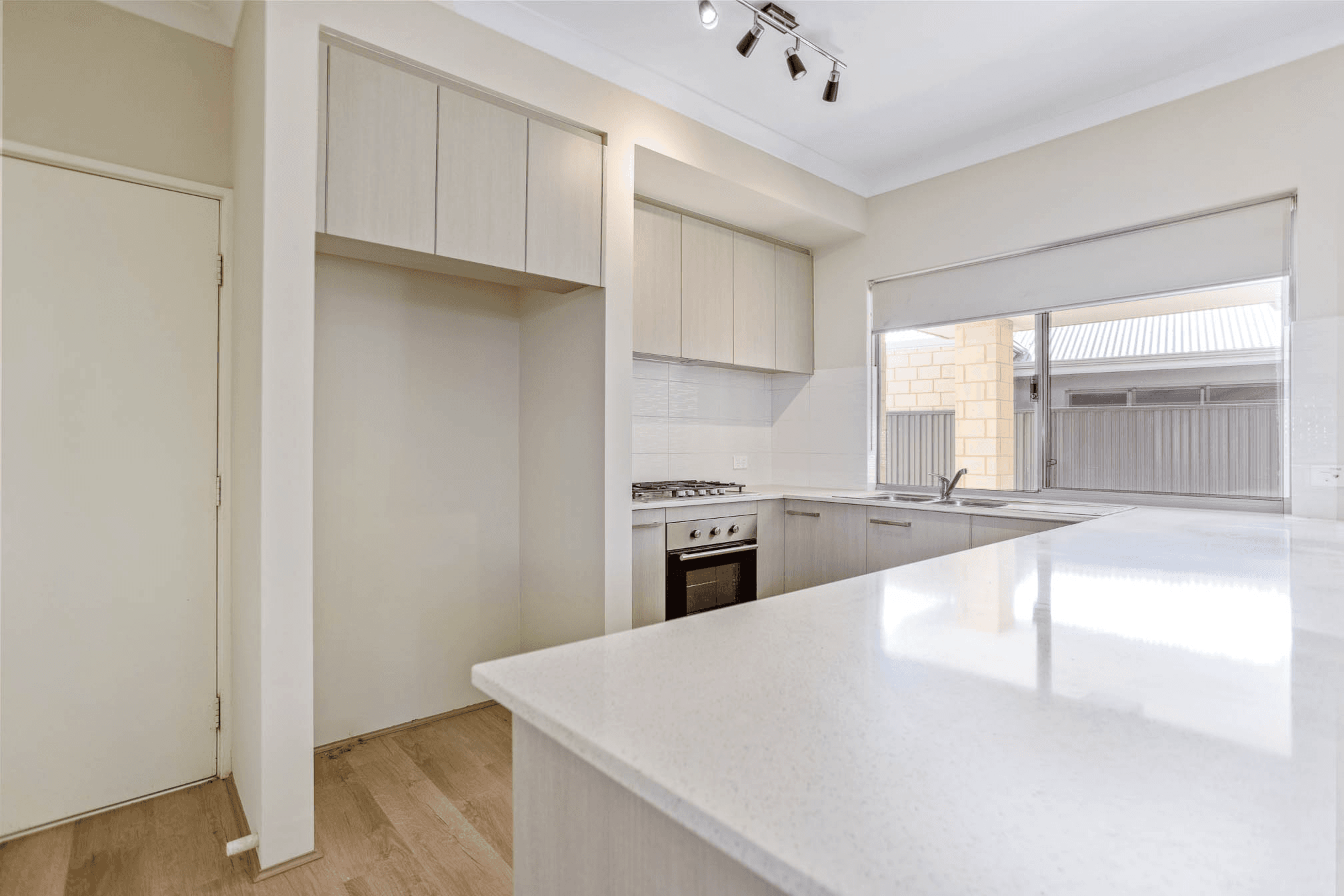 37 St Catharines Promenade, CHAMPION LAKES, WA 6111