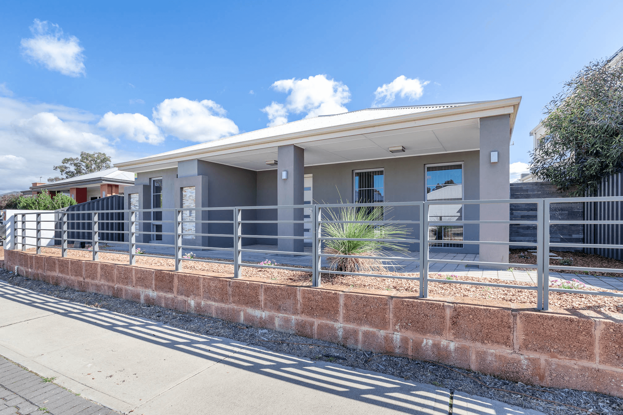 37 St Catharines Promenade, CHAMPION LAKES, WA 6111