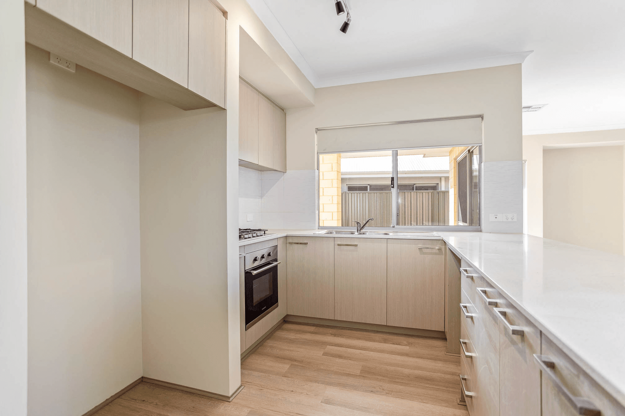 37 St Catharines Promenade, CHAMPION LAKES, WA 6111