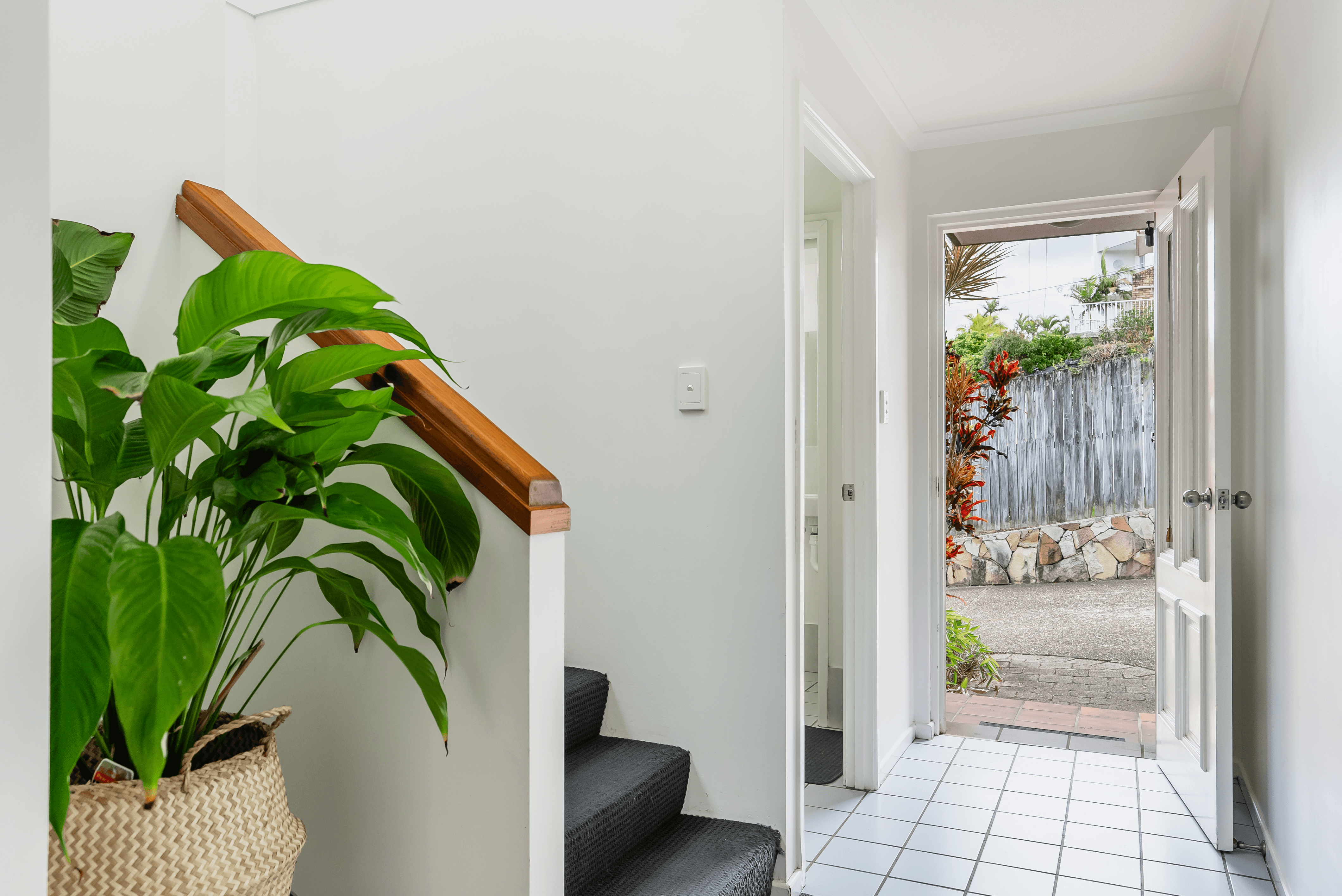 1/4 Kalinda Avenue, MOOLOOLABA, QLD 4557