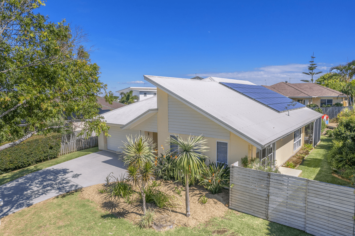 8 Morton Way, SKENNARS HEAD, NSW 2478