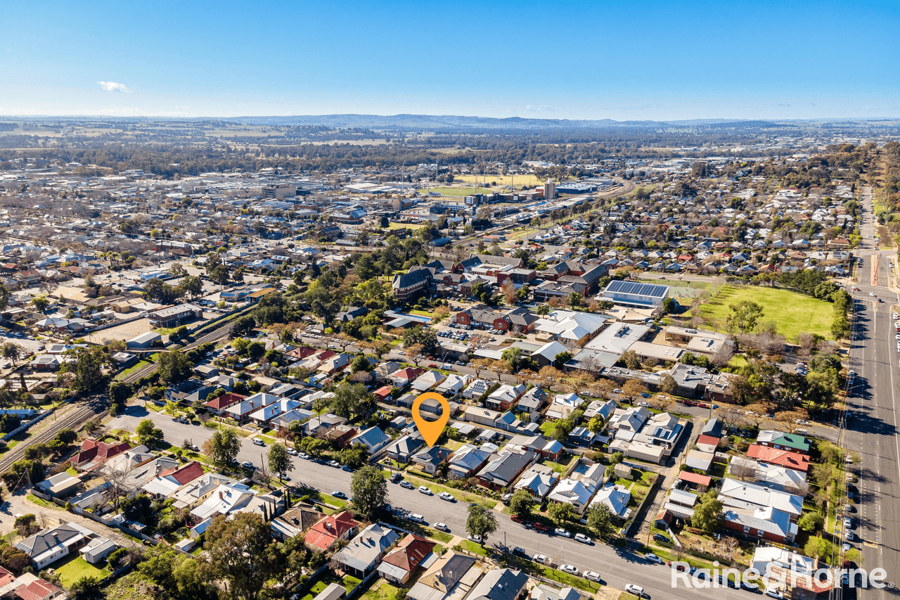 21 Norman Street, TURVEY PARK, NSW 2650