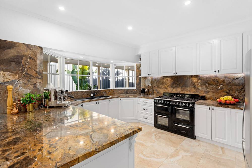 14 Rothesay Place, Greenvale, VIC 3059