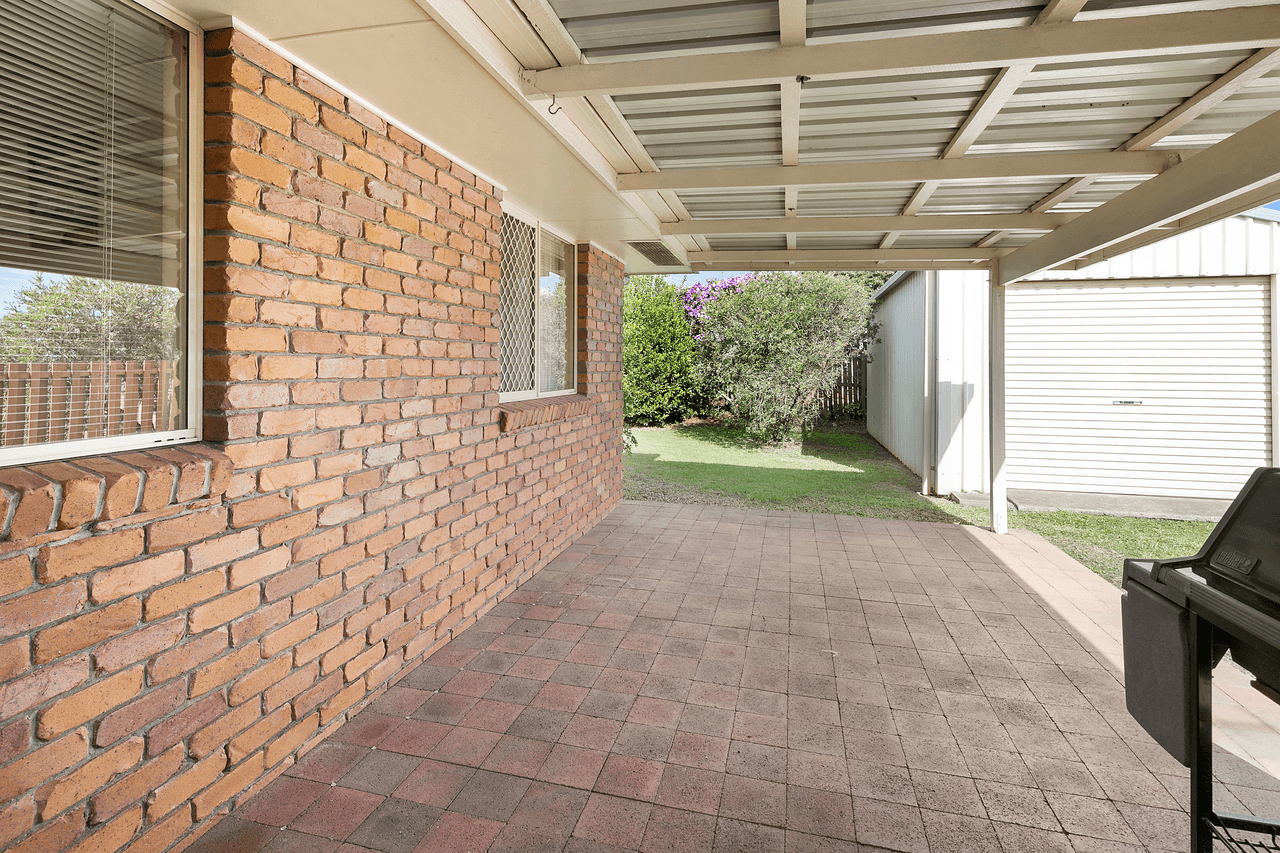 18 Radford Road, MANLY WEST, QLD 4179