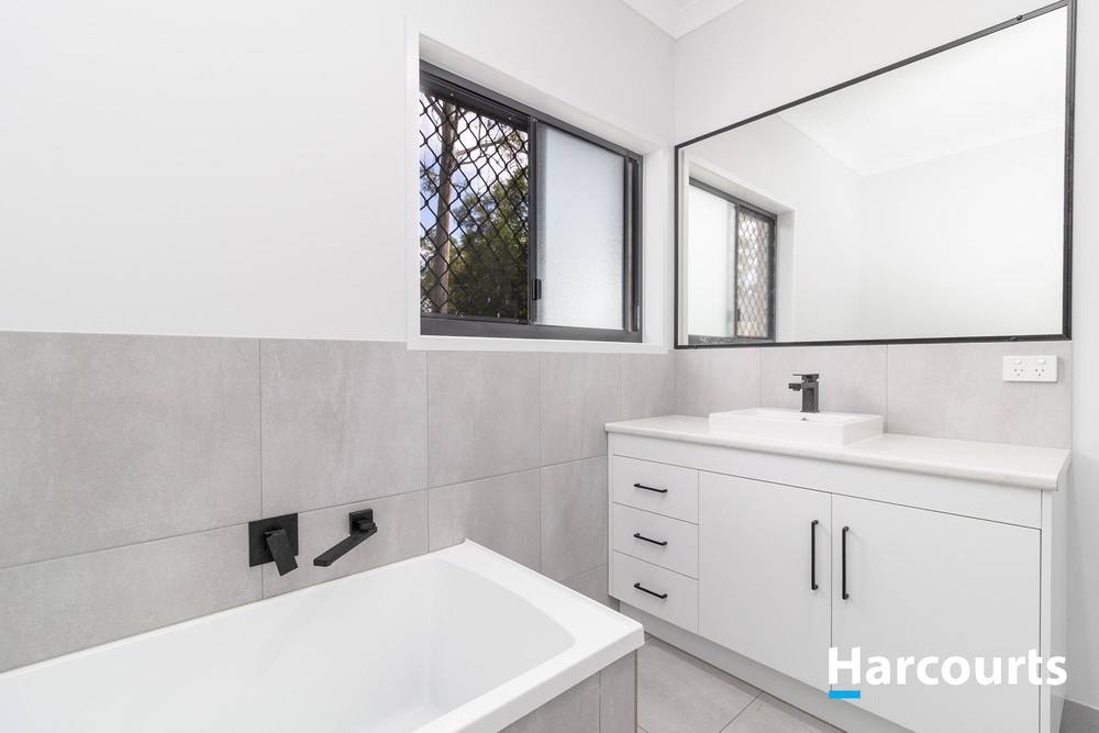 14 TYNDALL STREET, APPLE TREE CREEK, QLD 4660