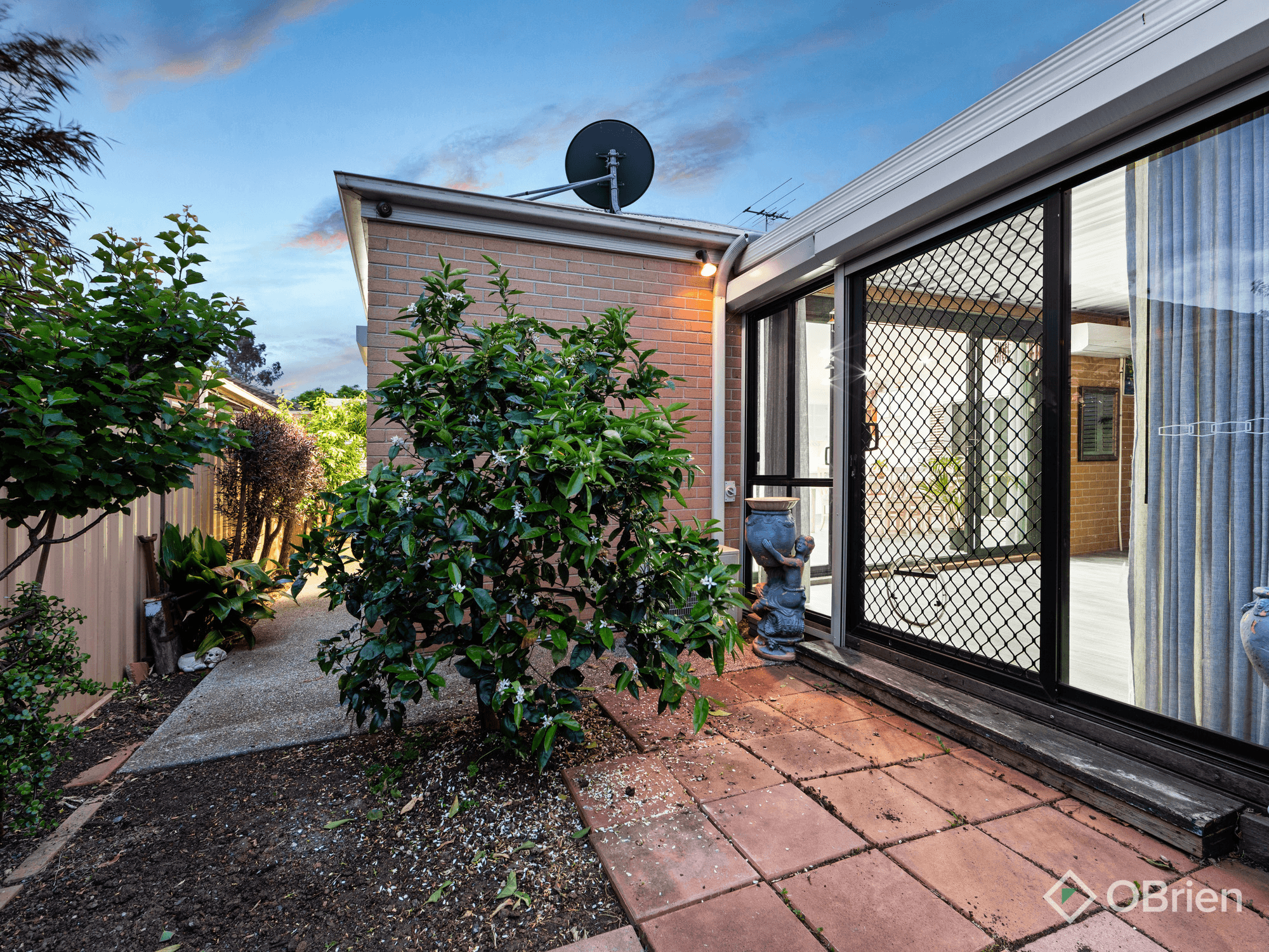 6 Jells Place, Caroline Springs, VIC 3023