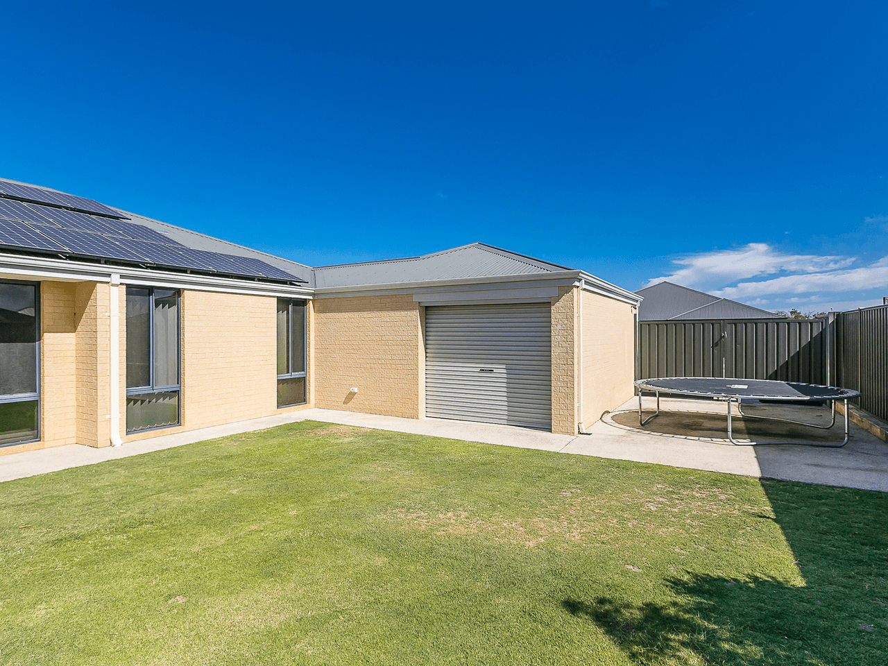 5 Leader Pass, ELLENBROOK, WA 6069