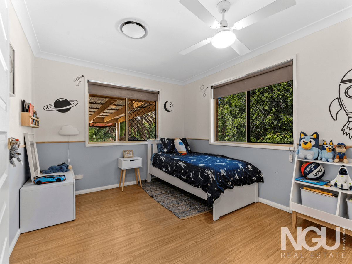 54-56 Fawkner Crescent, Barellan Point, QLD 4306