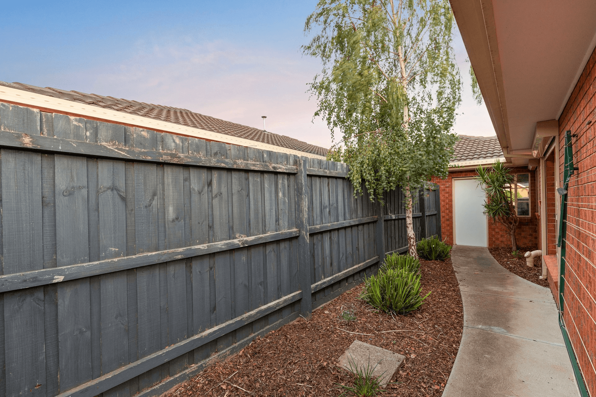 2/1 Gunsynd Court, Keilor Downs, VIC 3038