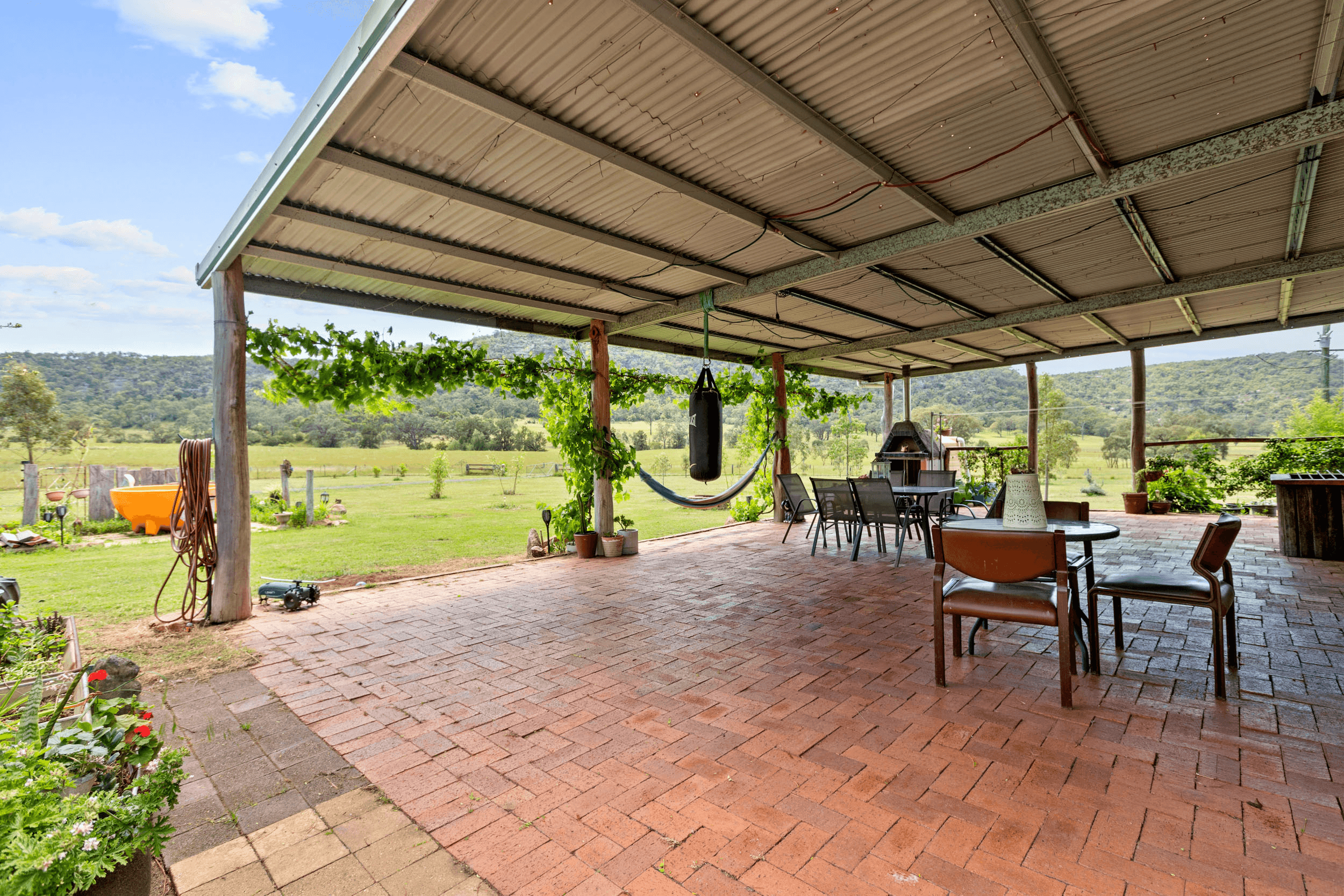 713 Giants Creek Road, GIANTS CREEK, NSW 2328