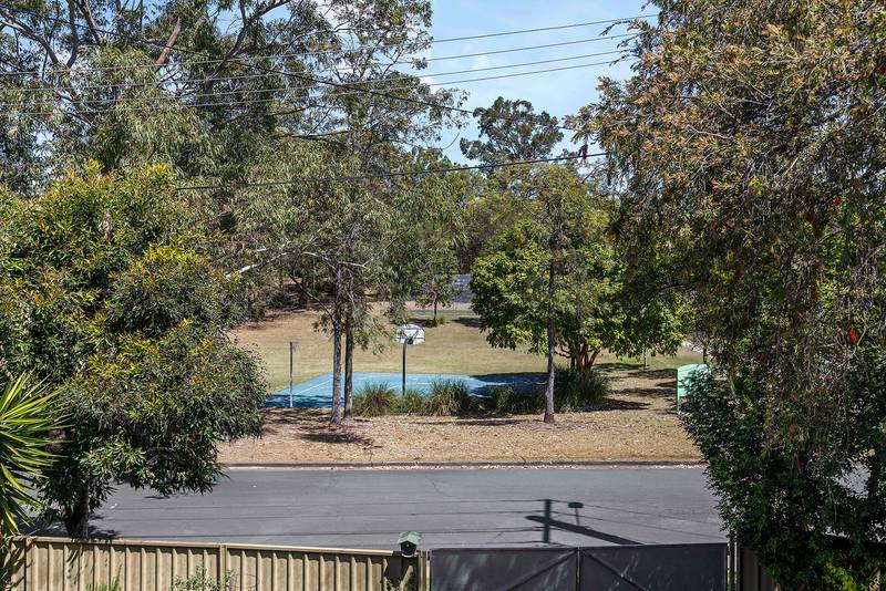 1 Akebia Street, ARANA HILLS, QLD 4054