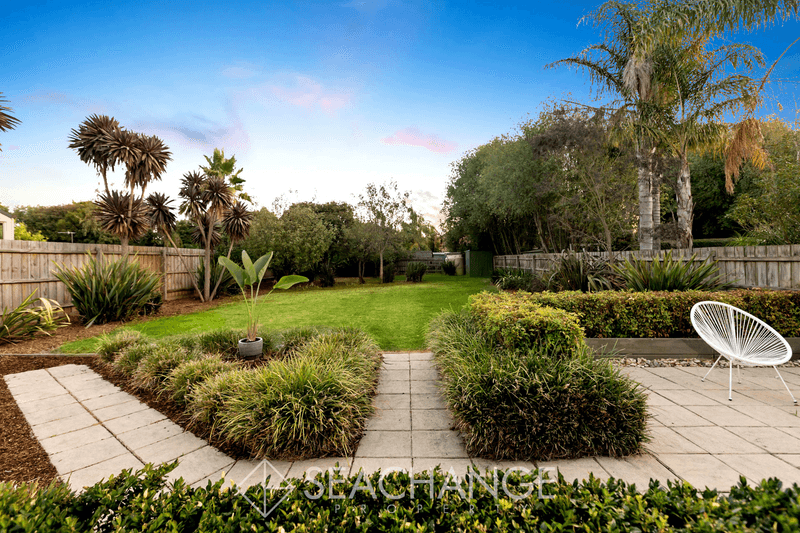 18 St Mitchell Circuit, MORNINGTON, VIC 3931