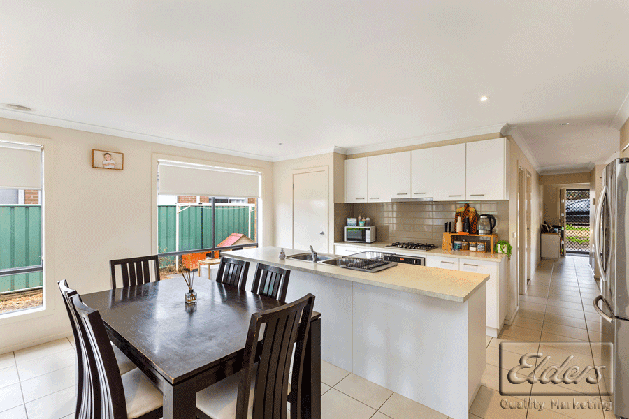 49 Symbester Crescent, EAGLEHAWK, VIC 3556