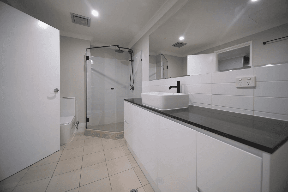 2/76 Newcastle Street, Perth, WA 6000