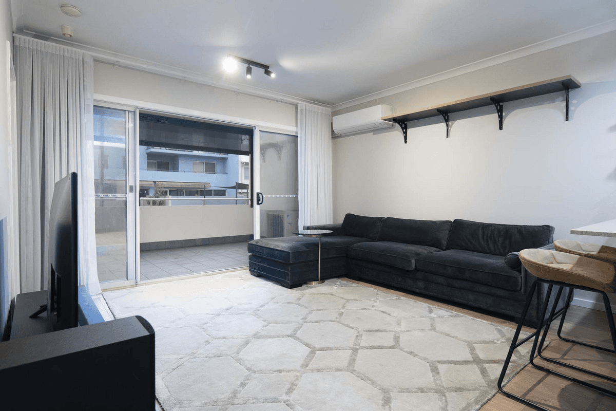 2/76 Newcastle Street, Perth, WA 6000