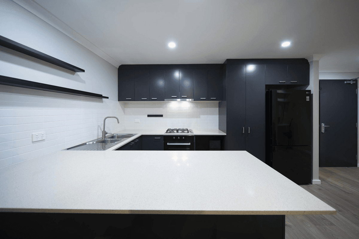 2/76 Newcastle Street, Perth, WA 6000