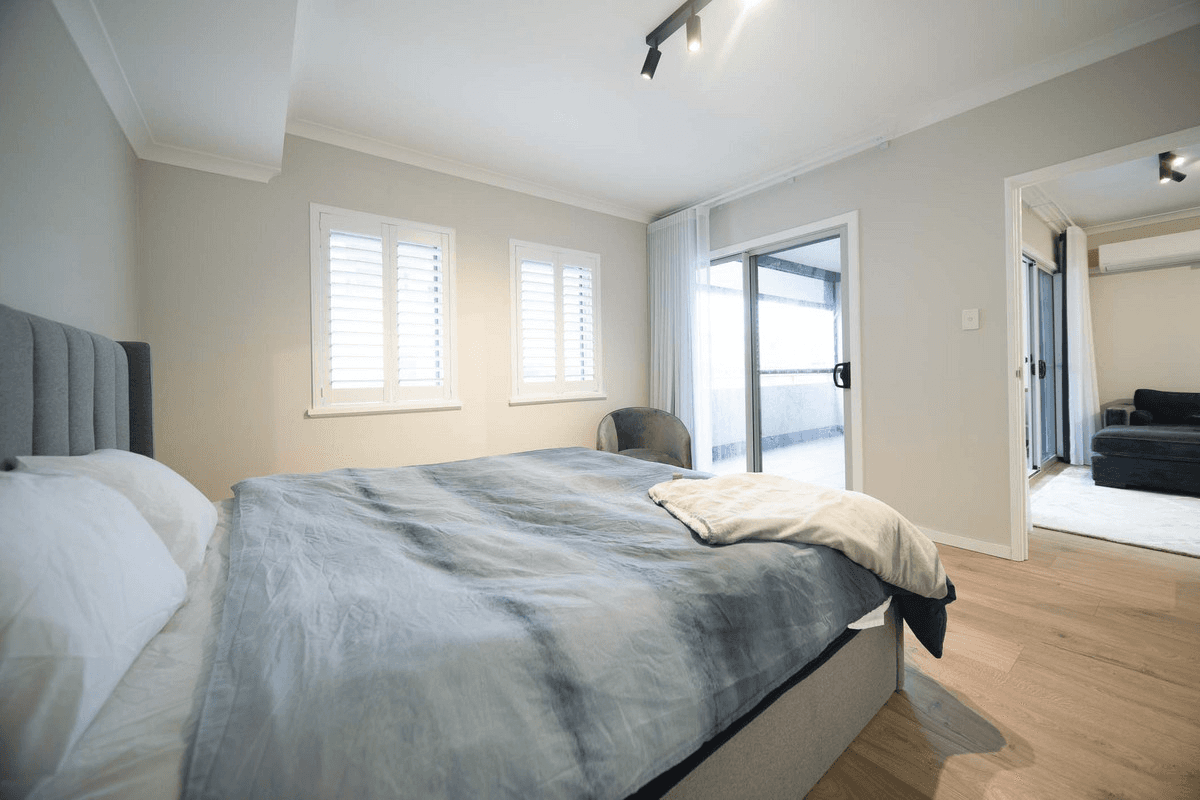 2/76 Newcastle Street, Perth, WA 6000