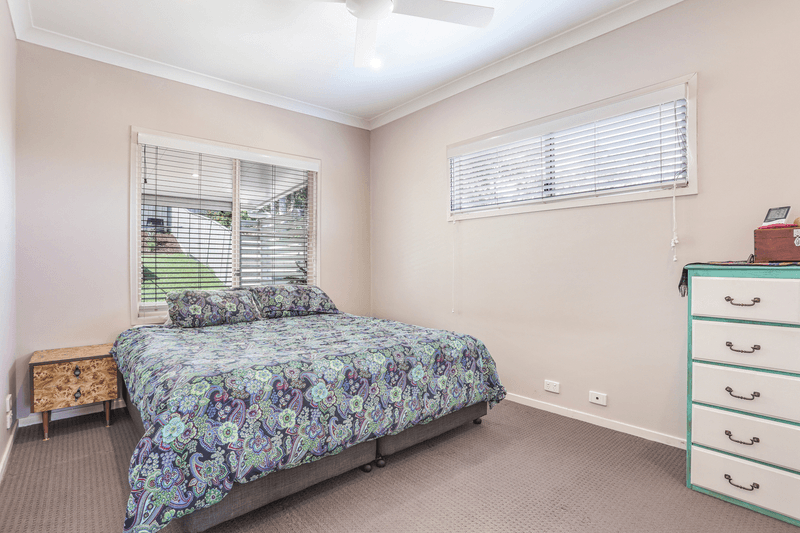 32 Raiss Close, LEMON TREE PASSAGE, NSW 2319