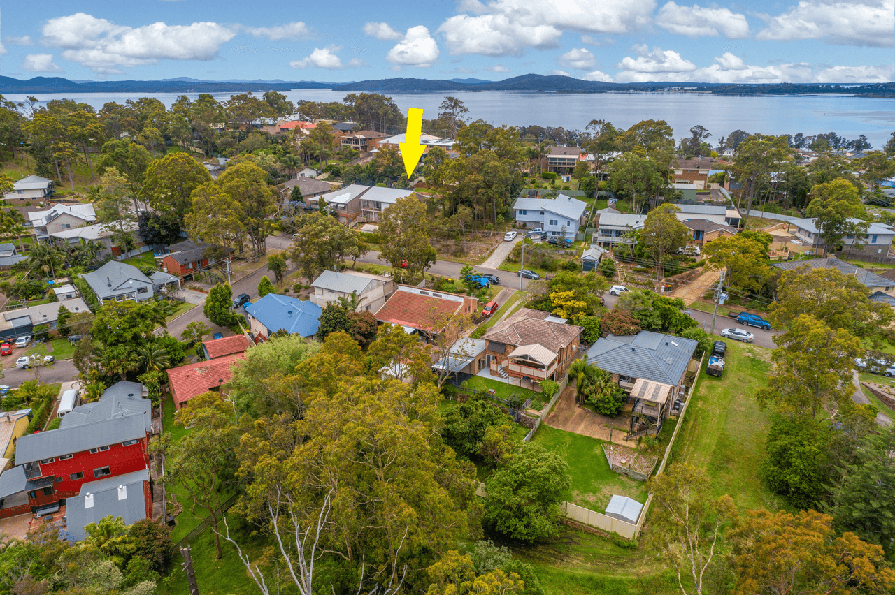 32 Raiss Close, LEMON TREE PASSAGE, NSW 2319