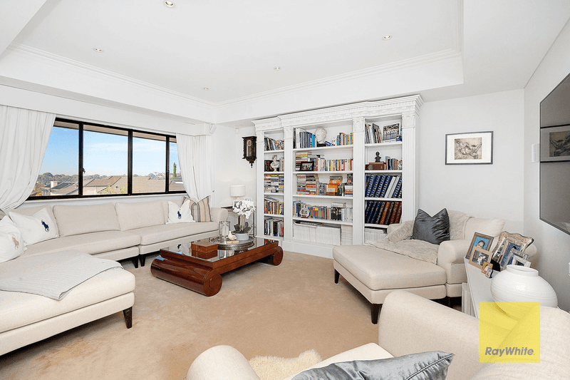 11 Saddington Crescent, MOSMAN PARK, WA 6012