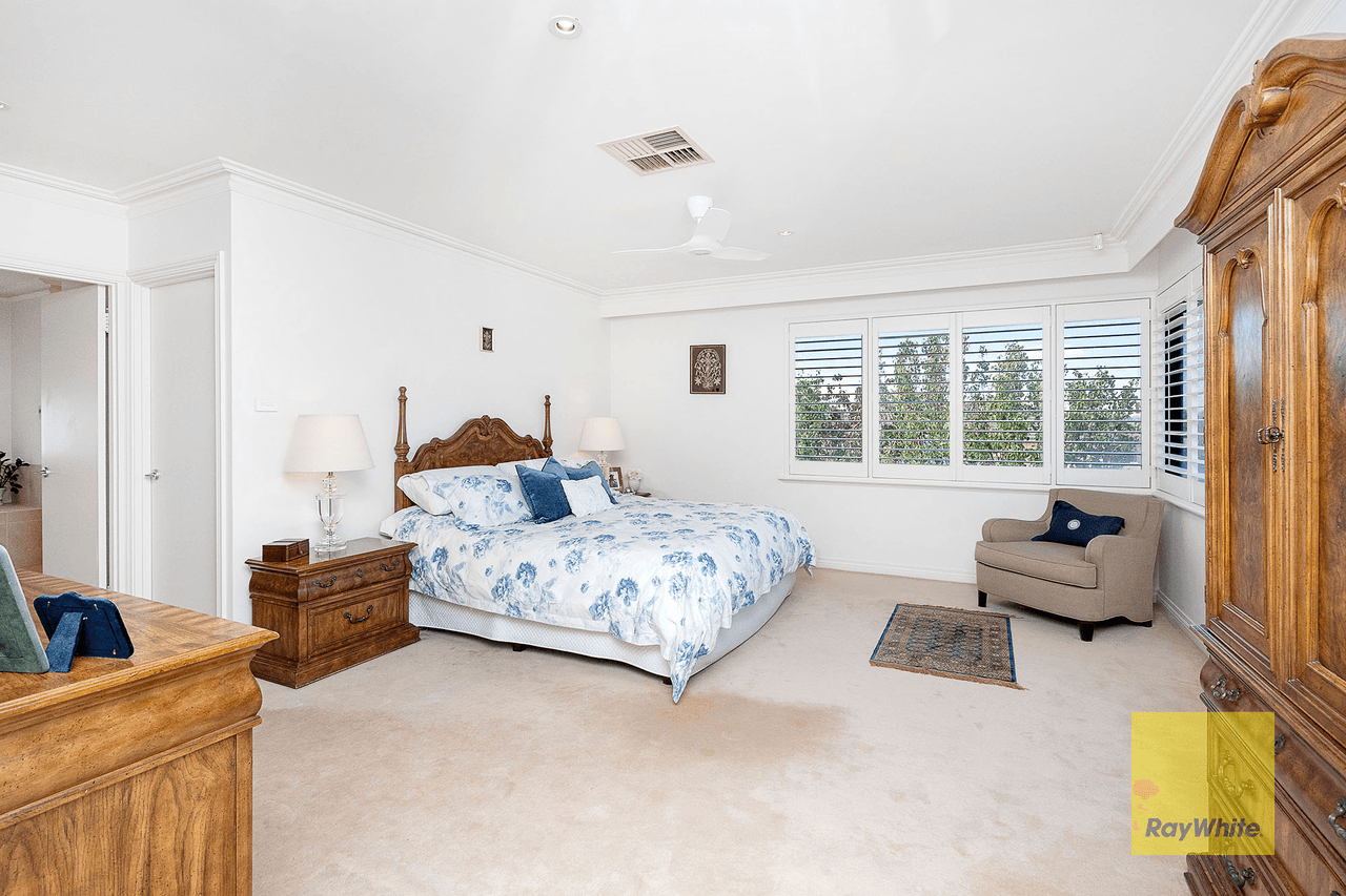 11 Saddington Crescent, MOSMAN PARK, WA 6012