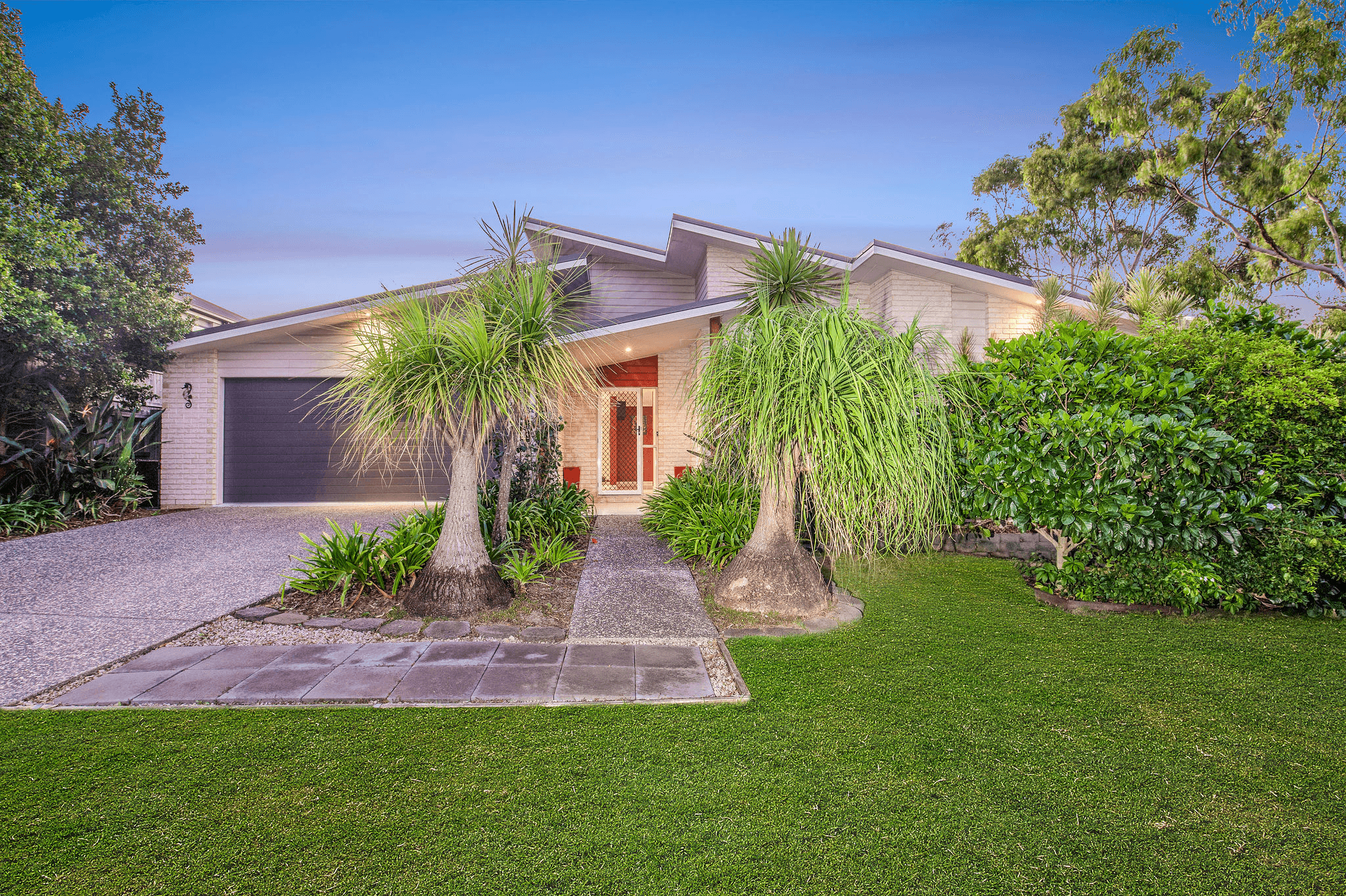 12 Girraween Place, WATERFORD, QLD 4133