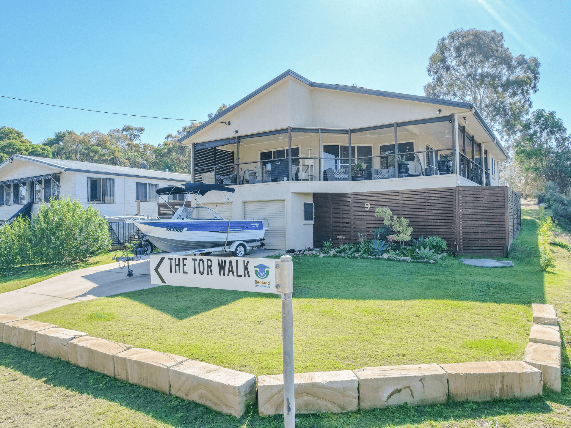 9 The Tor Walk, RUSSELL ISLAND, QLD 4184