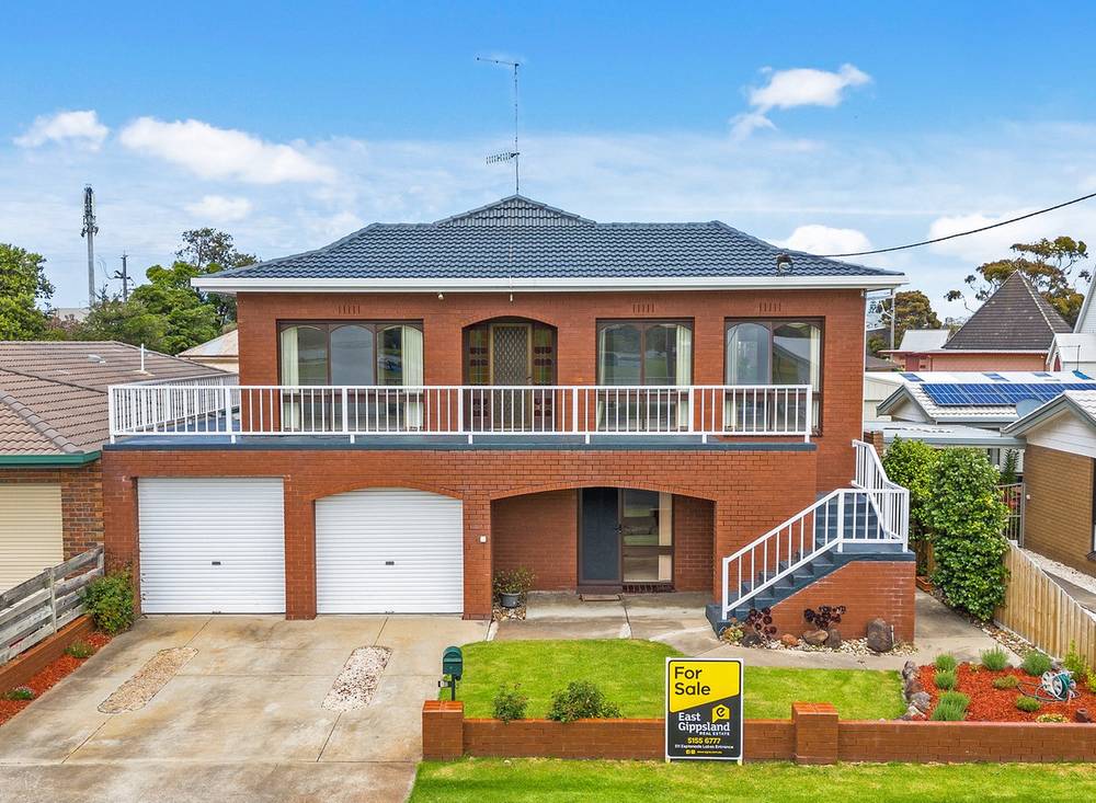 18 Rowe Street, LAKES ENTRANCE, VIC 3909