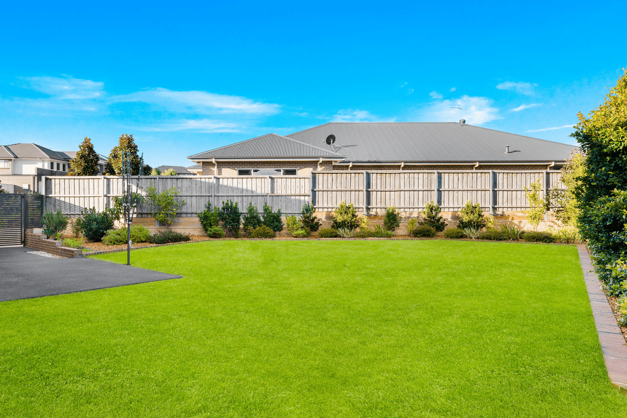16 McKellar Court, Kellyville, NSW 2155
