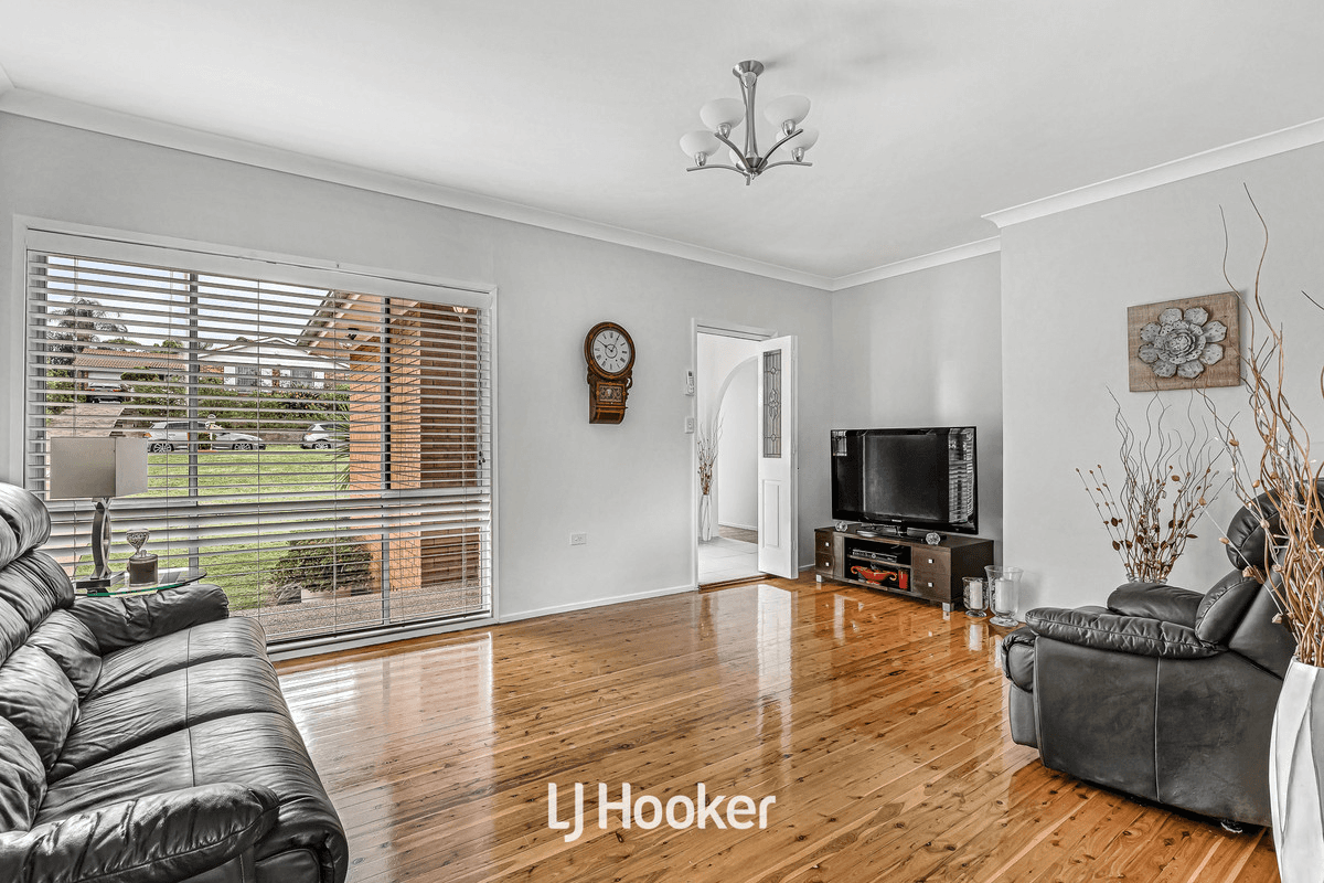 37 Rosewood Drive, GREYSTANES, NSW 2145