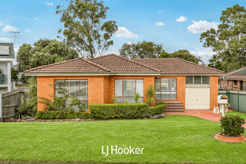 37 Rosewood Drive, GREYSTANES, NSW 2145