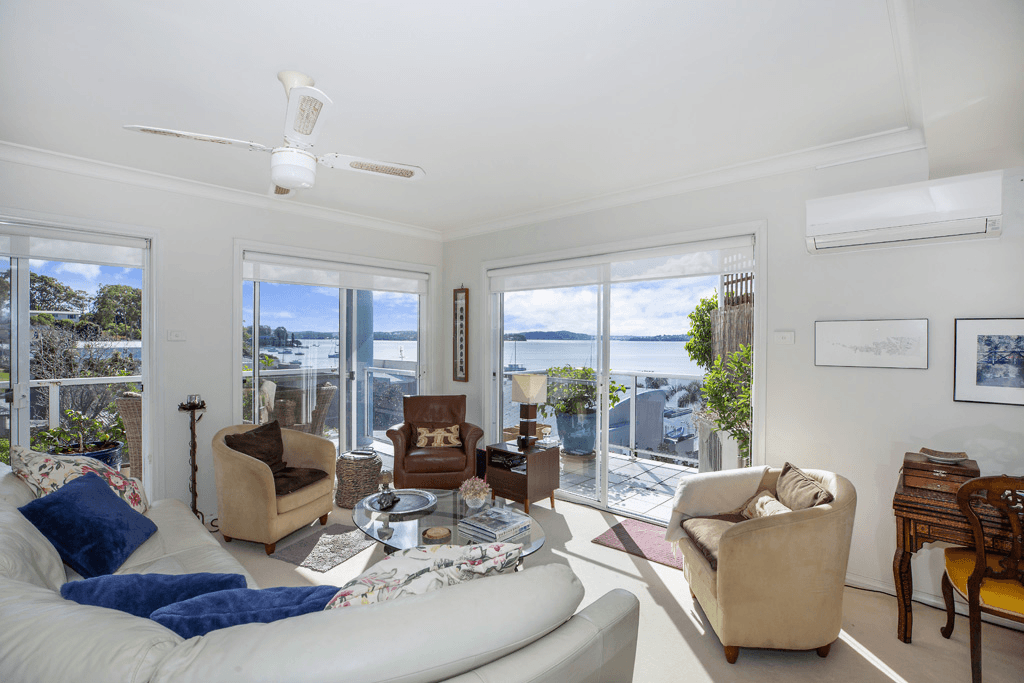 4/21 Excelsior Parade, CAREY BAY, NSW 2283