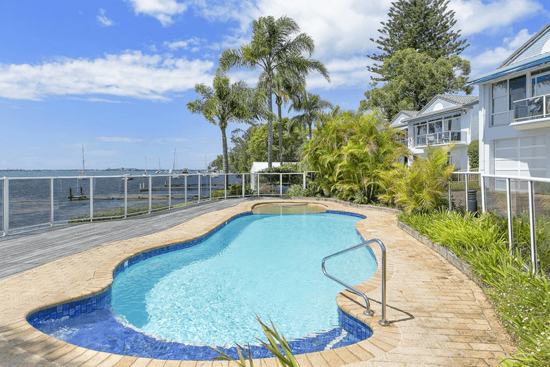 4/21 Excelsior Parade, CAREY BAY, NSW 2283