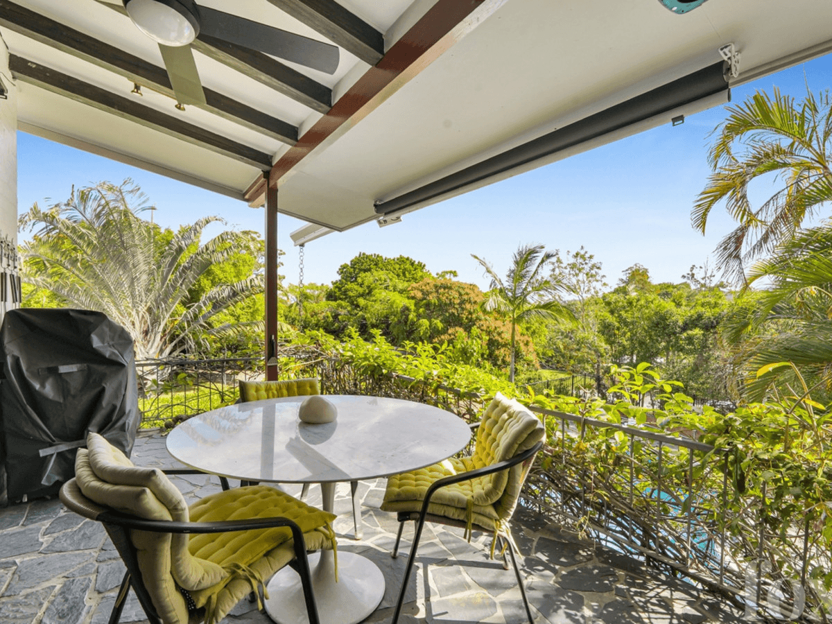 9-11 Burnside Court, Ashmore, QLD 4214