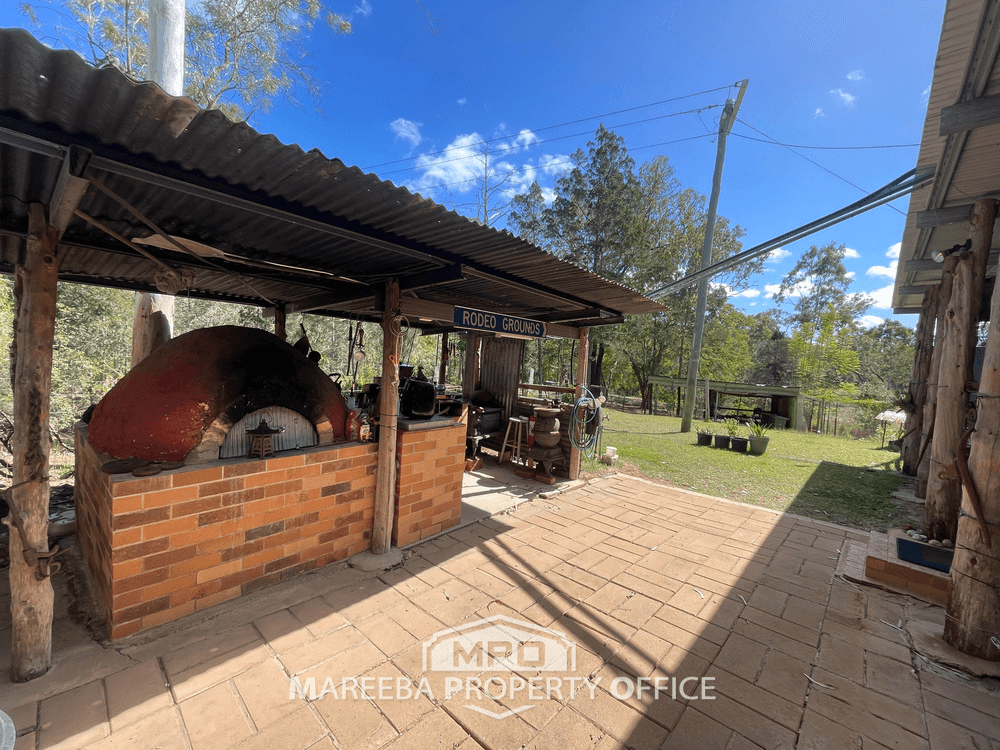 31 Pike Road, MAREEBA, QLD 4880