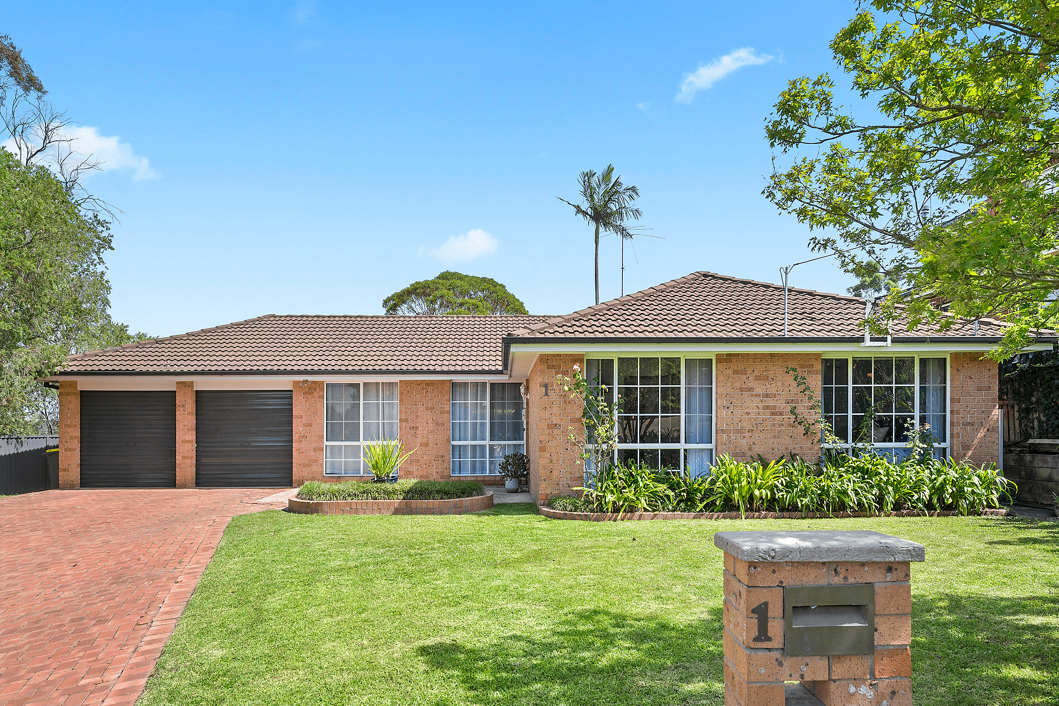 1 Barwood Close, WESTLEIGH, NSW 2120