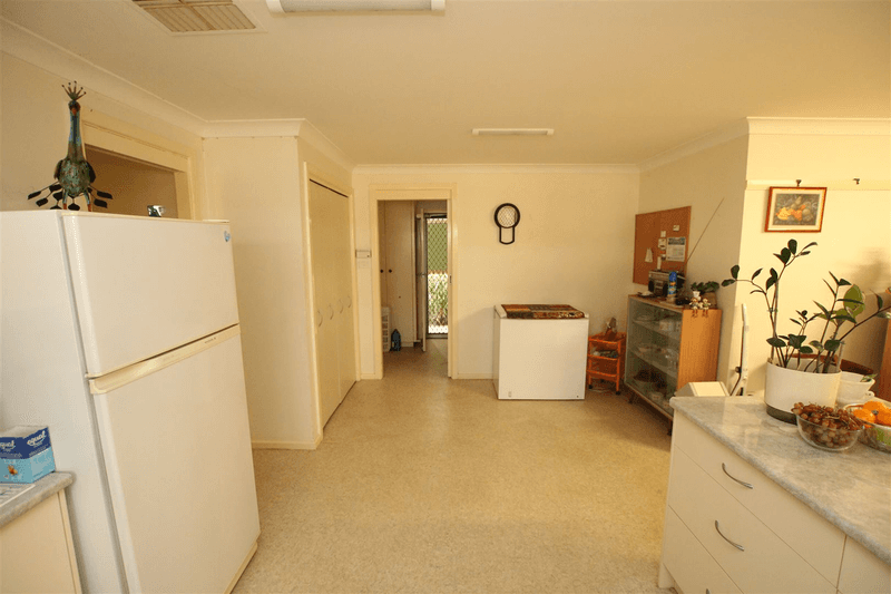 137 Rose Street, Wee Waa, NSW 2388