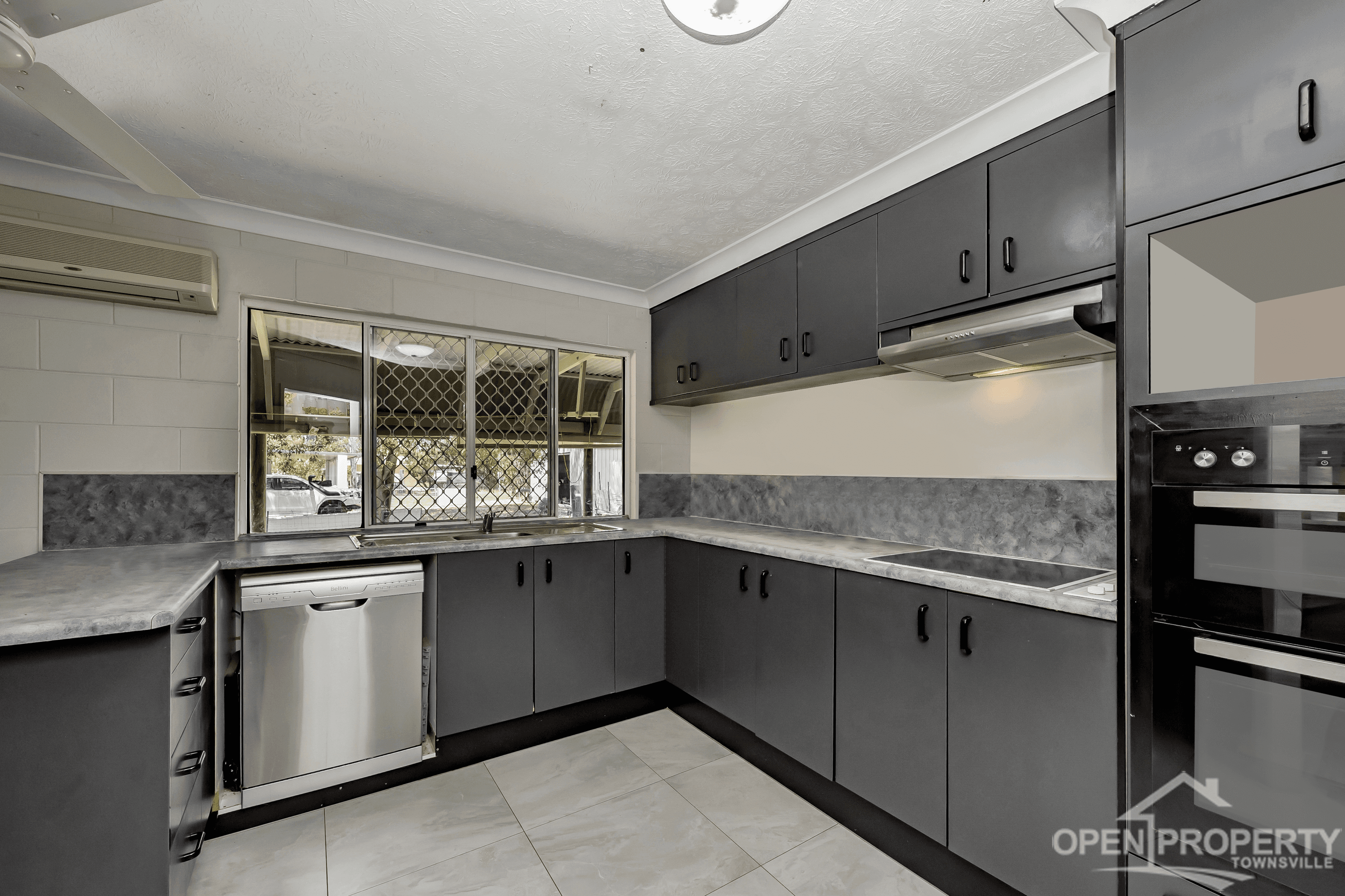 184 Mount Low Pkwy, Mount Low, QLD 4818