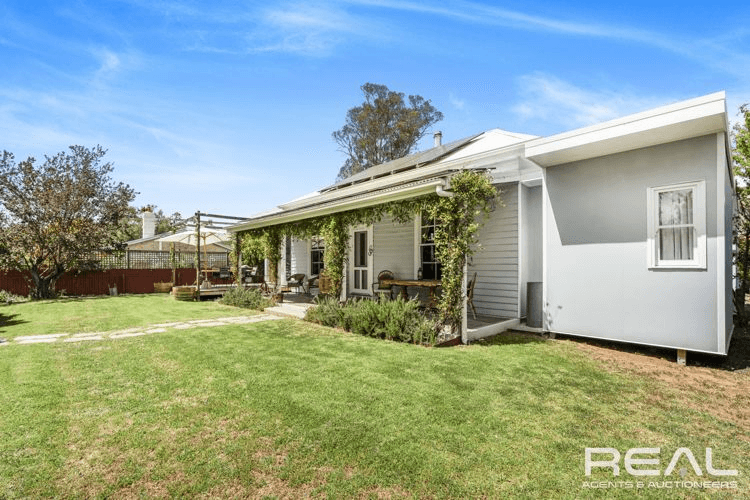 2 Frederick Place, AUBURN, SA 5451